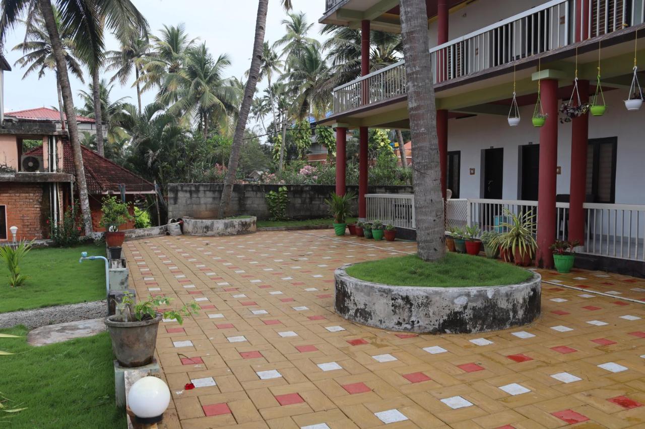 New Heaven Beach Resort Varkala Buitenkant foto